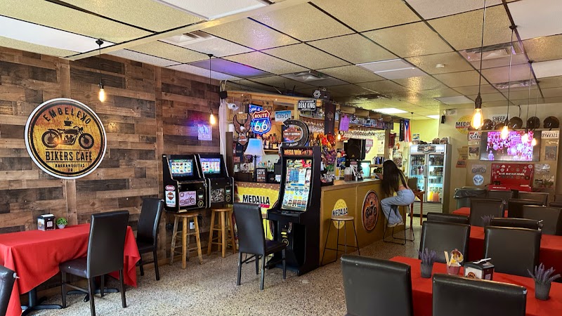 Embeleko Bikers Café